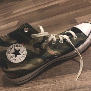 Camouflage Converse
